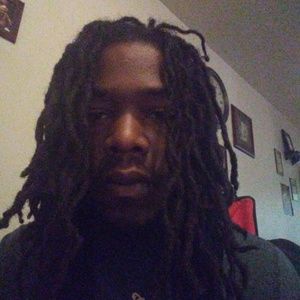 Meet your Posher, Demetrice